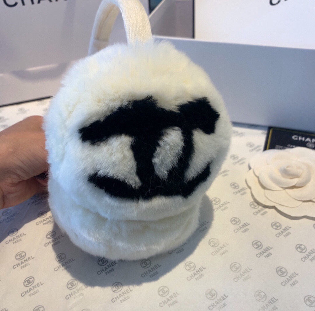 CHANEL 25S SKI EARMUFFS 877942