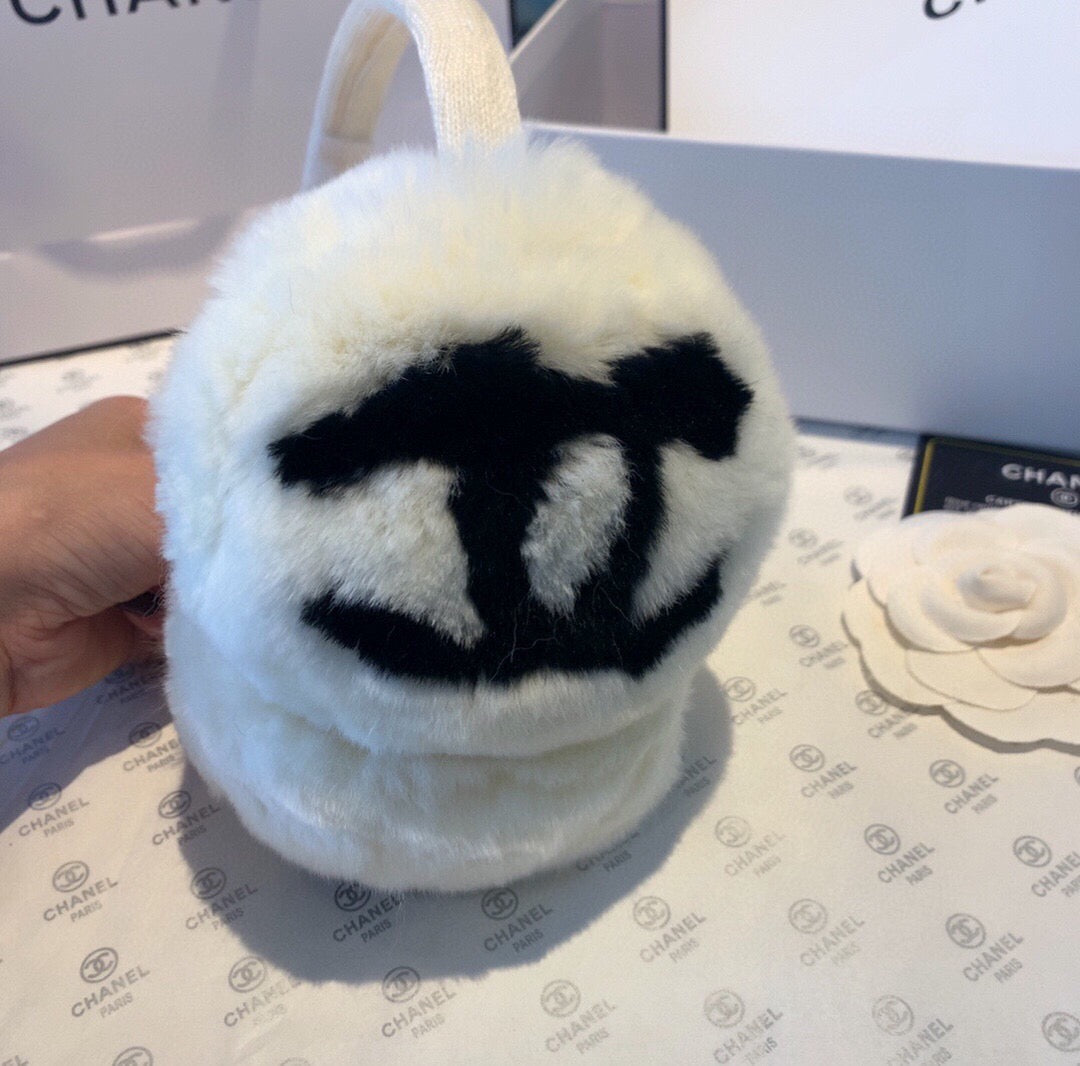 CHANEL 25S SKI EARMUFFS 877942