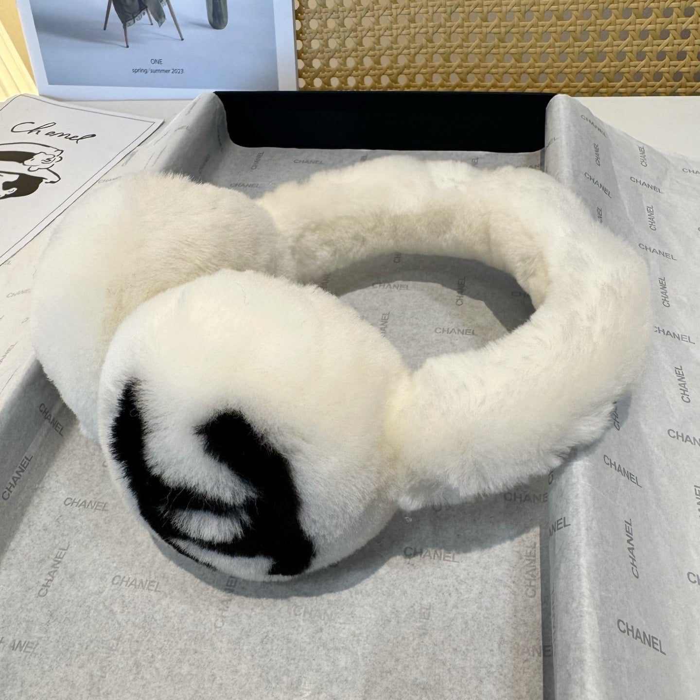 CHANEL 25S SKI EARMUFFS 928817