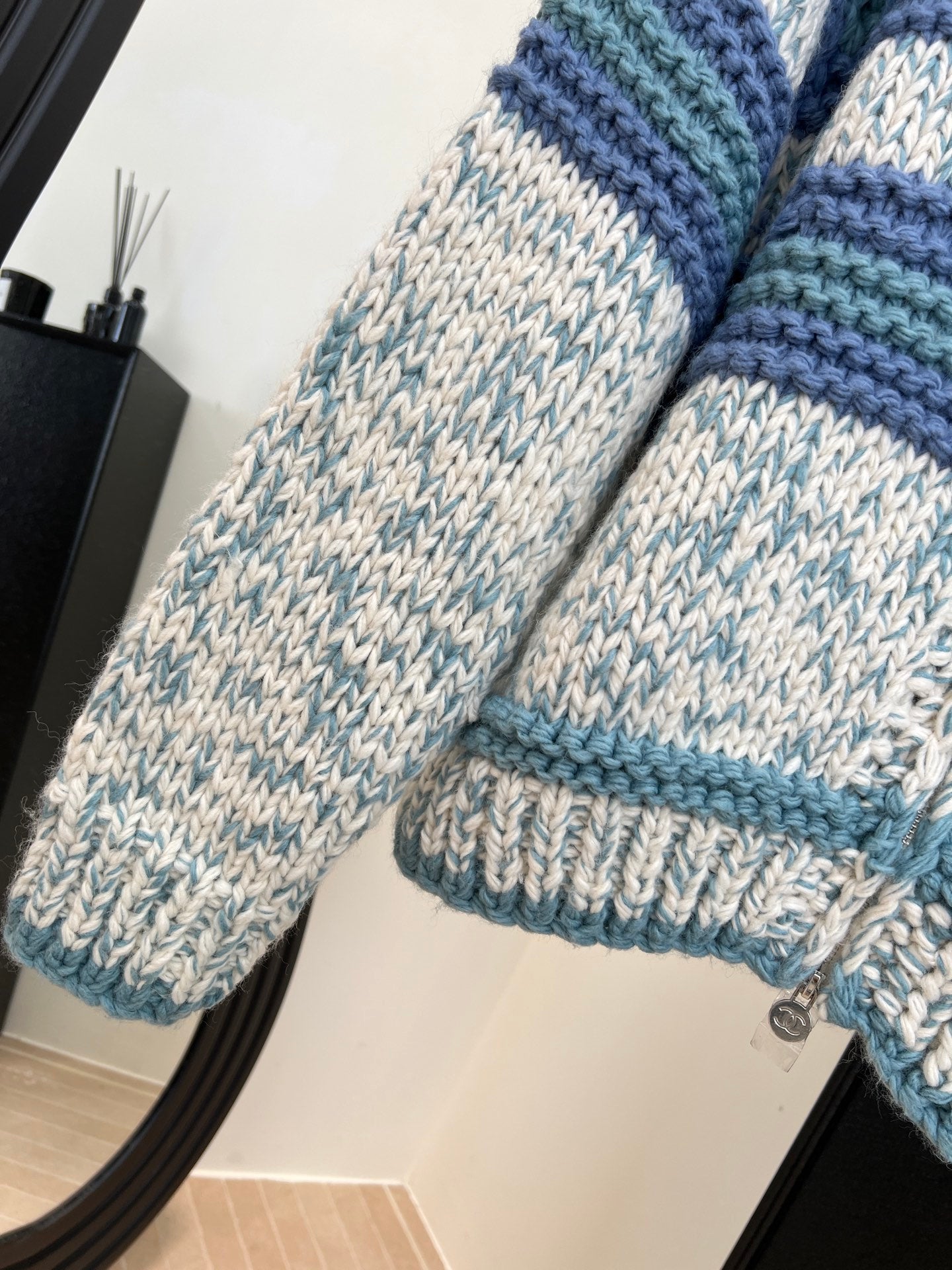 CHANEL 25S BLUE STRIPED CARDIGAN 620415