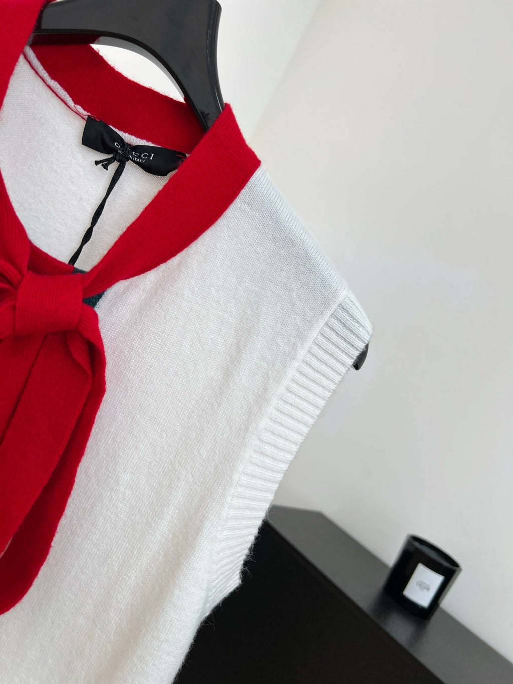 GUCCI 26S SLEEVELESS SWEATER 80