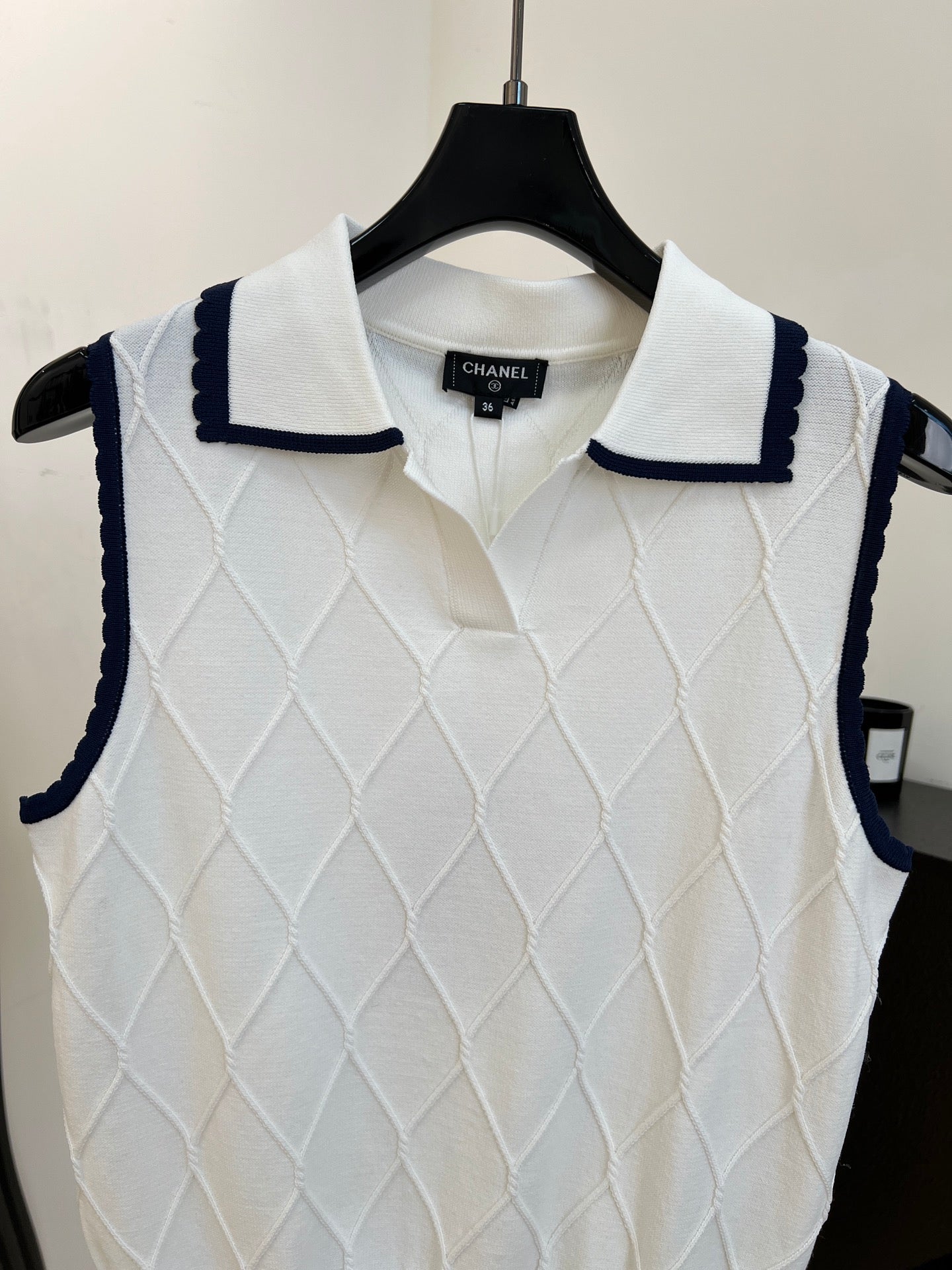 CHANEL 26S SLEEVELESS KNIT POLO TOP 1430