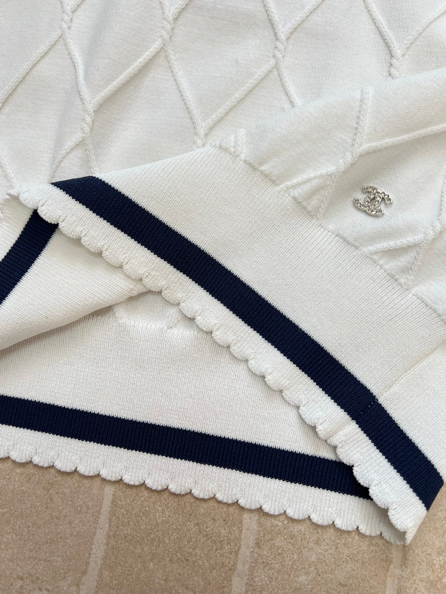 CHANEL 26S SLEEVELESS KNIT POLO TOP 1430