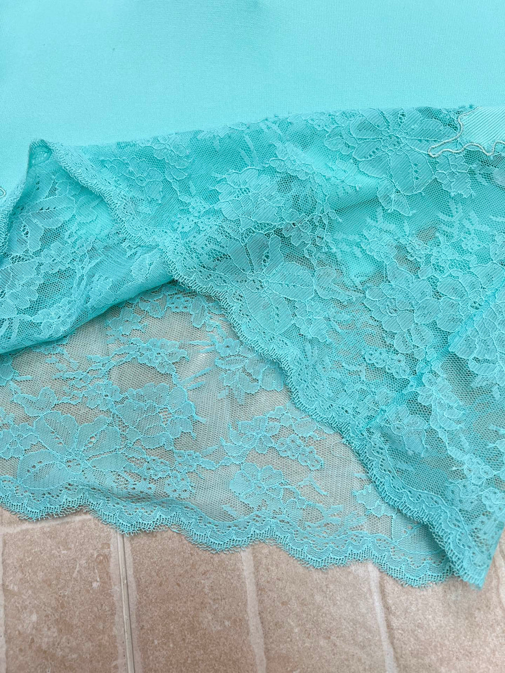 CHANEL 26S LACE HEM MIDI SKIRT 1313