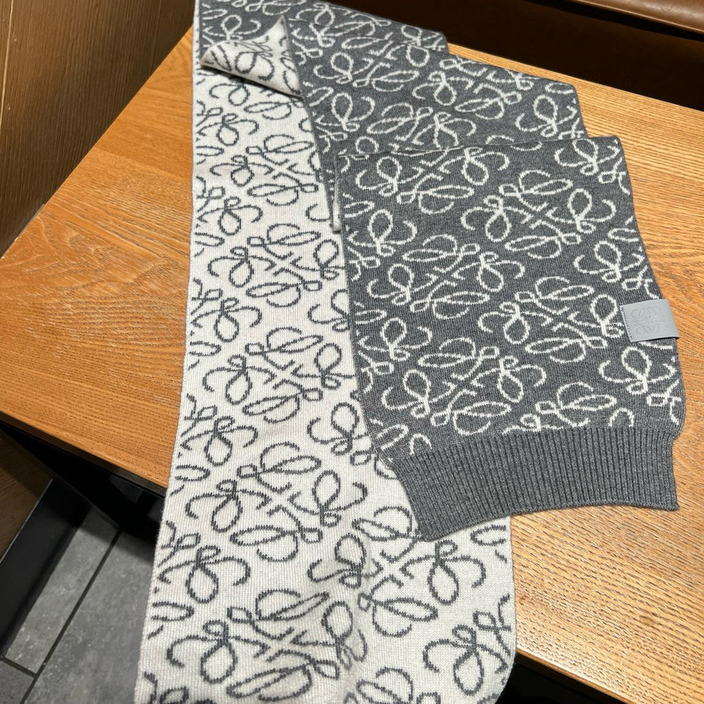 LOEWE 26S SCARF 190 IN CASHMERE WOOL 143457