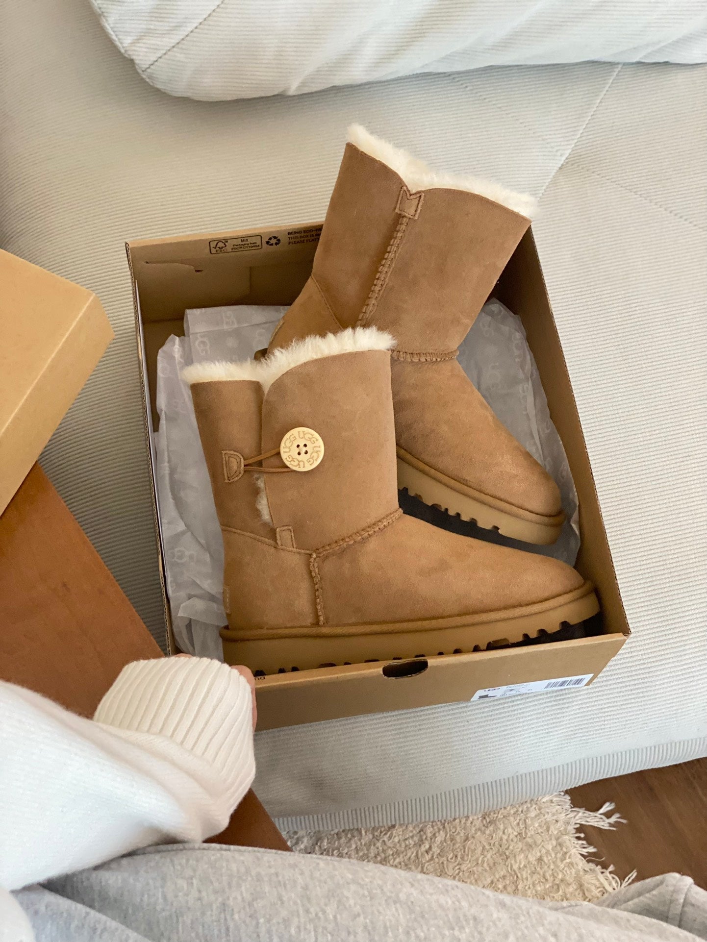 CLASSIC BAILEY BOOTS WITH BUTTONS IN CIDER BROWN SUEDE AND WOOL LINED