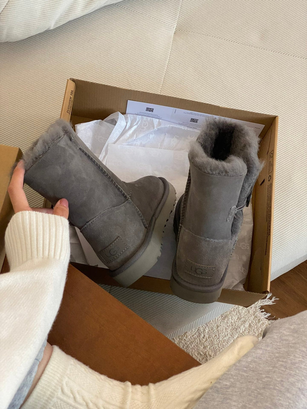 CLASSIC BAILEY BOOTS WITH BUTTONS IN SMOKE GRAY SUEDE AND WOOL LINED