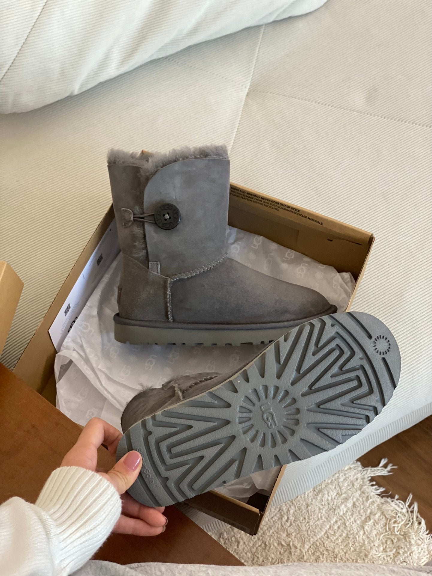CLASSIC BAILEY BOOTS WITH BUTTONS IN SMOKE GRAY SUEDE AND WOOL LINED