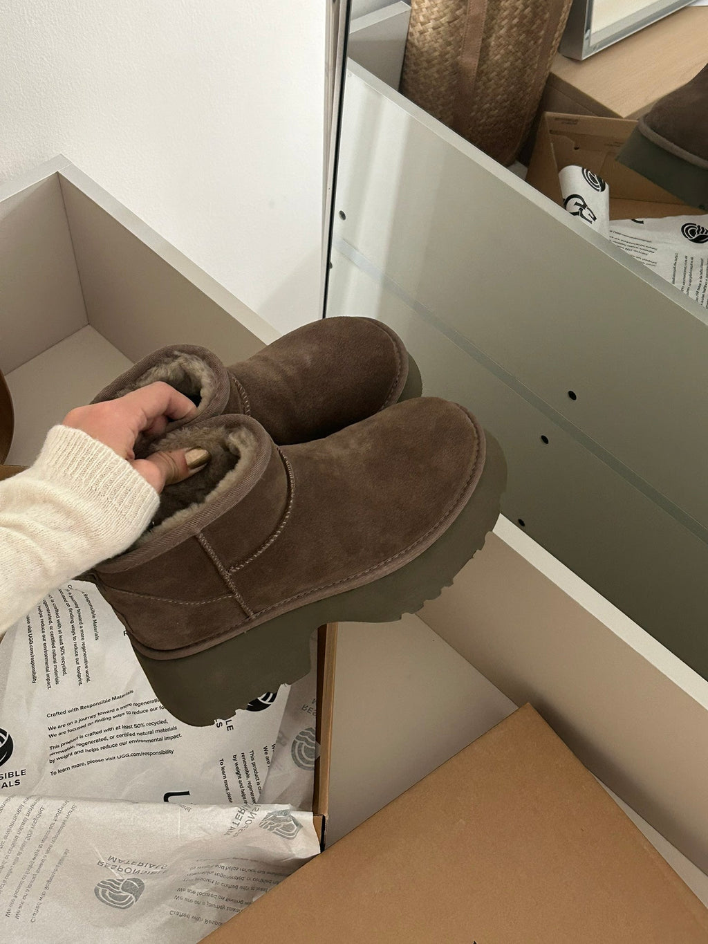 CLASSIC ULTRA MINI PLATFORM IN HICKORY BROWN SUEDE