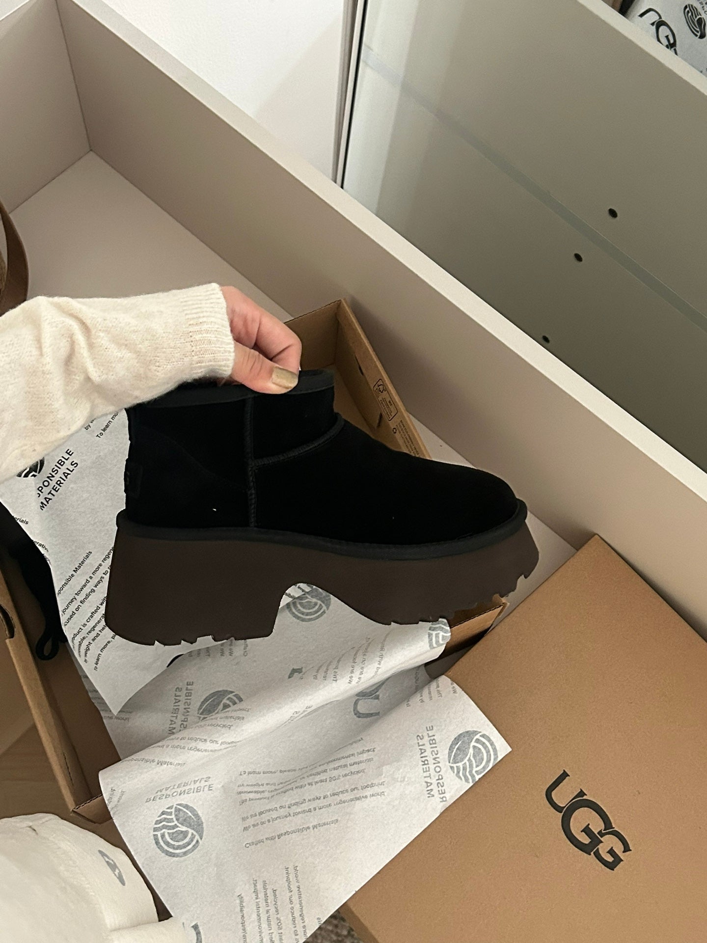 CLASSIC ULTRA MINI PLATFORM IN BLACK MIX CHOCOLATE BROWN SUEDE