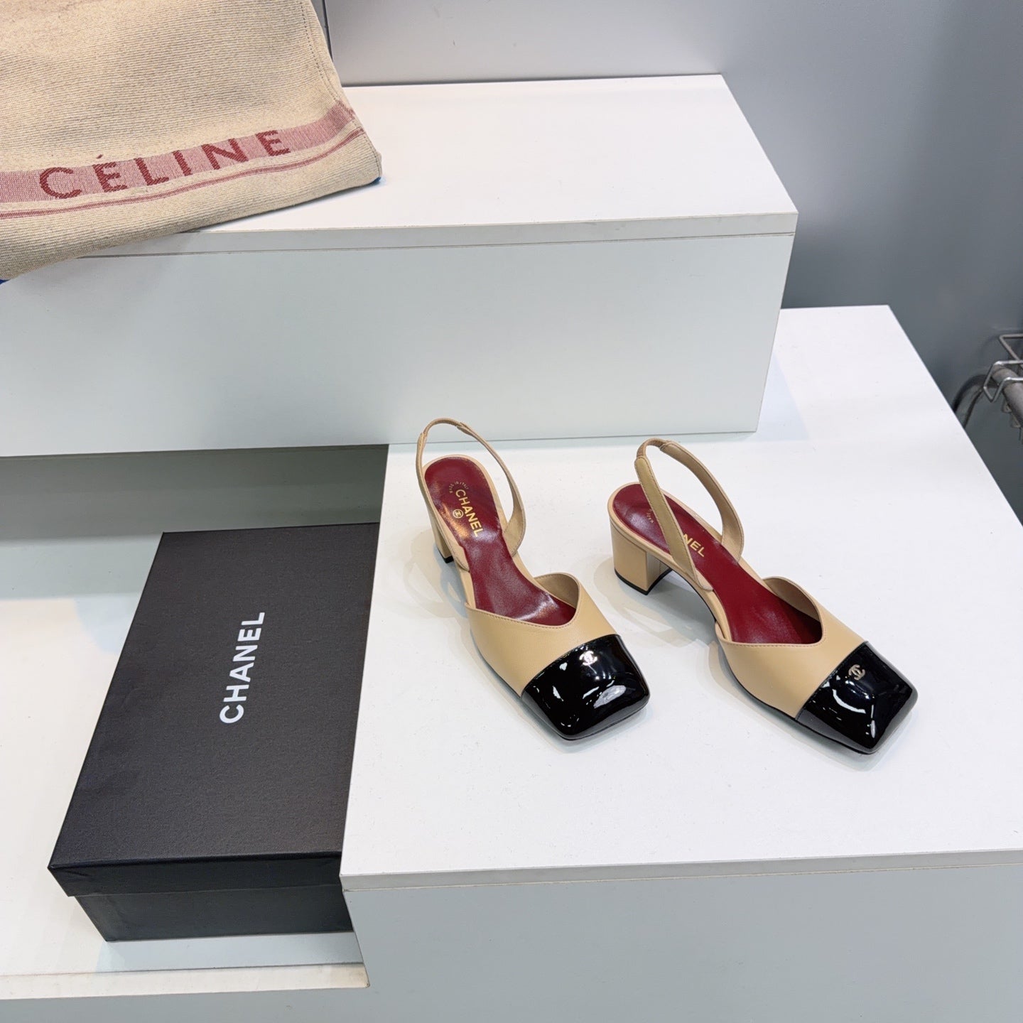CHANEL 26S SLINGBACK 55 MM IN BEIGE LAMBSKIN WITH BLACK CAP TOE