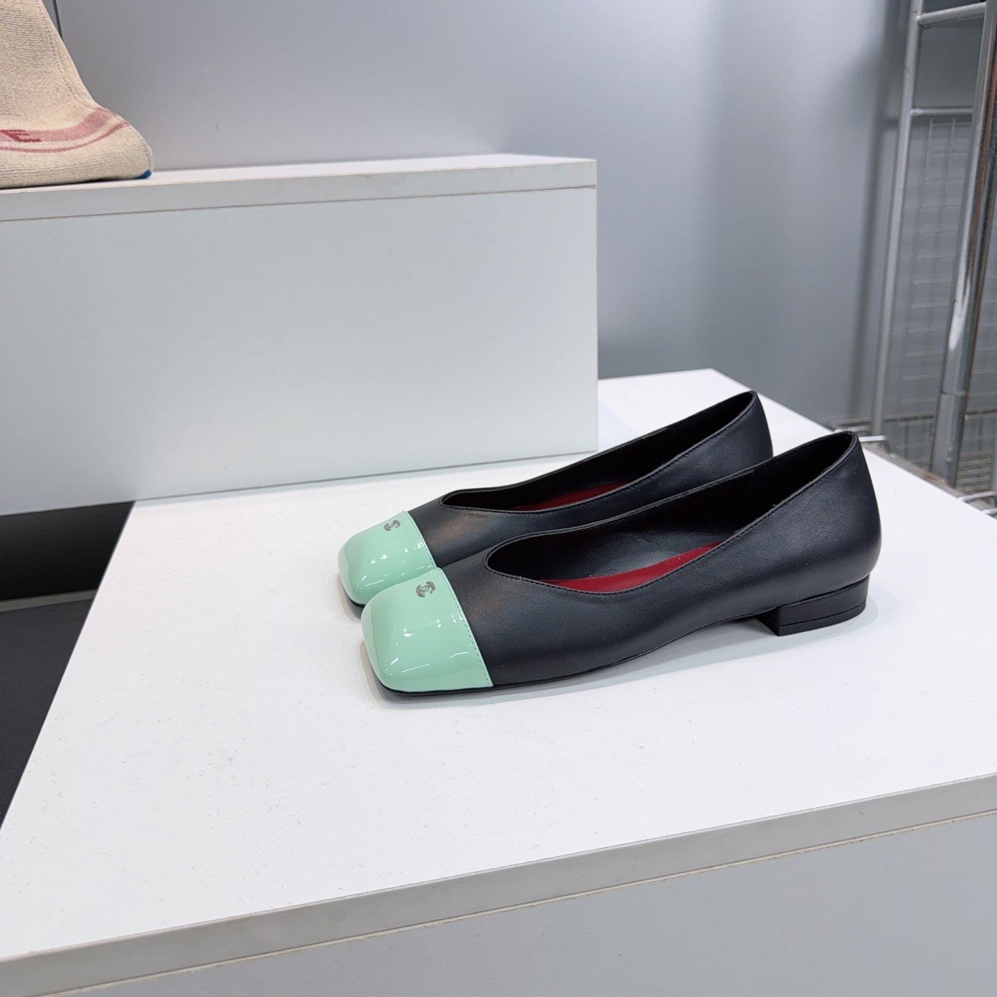 CHANEL 26S FLATS IN BLACK LAMBSKIN WITH MINT GREEN CAP TOE