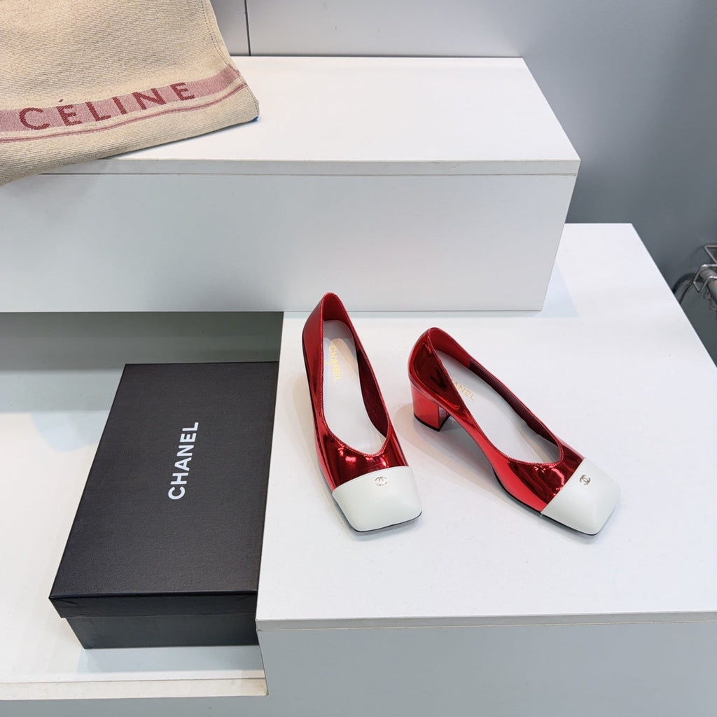 CHANEL 26S SQUARE-TOE HIGH HEELS 55 MM IN RED GLOSSY LAMBSKIN WITH WHITE CAP TOE