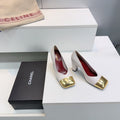 CHANEL 26S SQUARE-TOE HIGH HEELS 95 MM IN WHITE LAMBSKIN WITH GOLD CAP TOE
