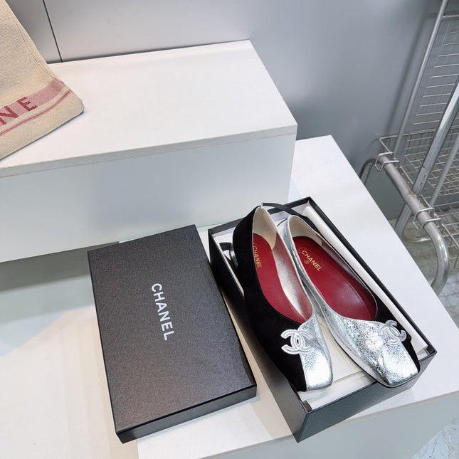 CHANEL 26S SQUARE-TOE FLATS IN SILVER LAMBSKIN AND BLACK SUEDE