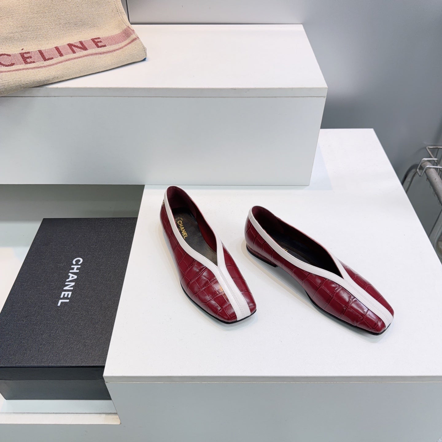 CHANEL 26S SQUARE-TOE FLATS IN RED CROCODILE-EMBOSSED LAMBSKIN WITH WHITE TRIM