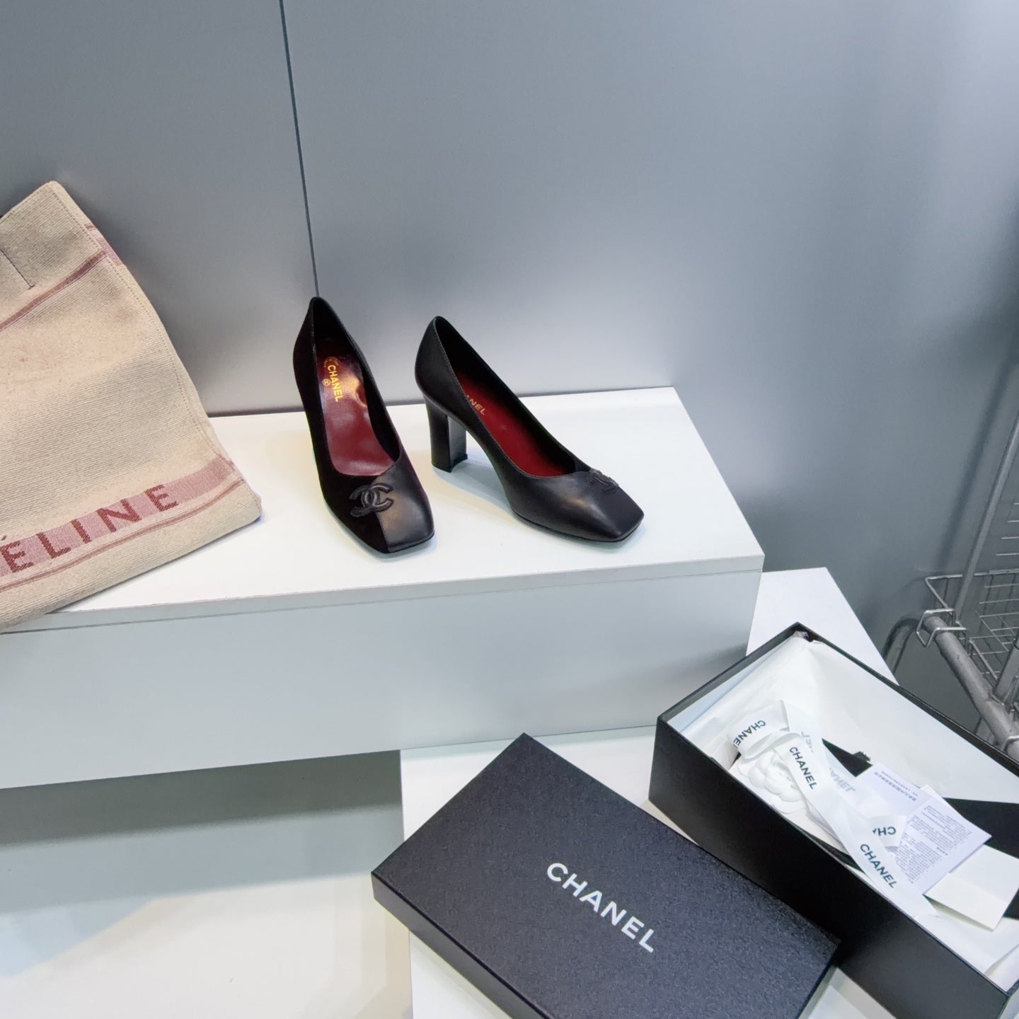 CHANEL 26S SQUARE-TOE HIGH HEELS 95 MM IN BLACK SUEDE AND LAMBSKIN