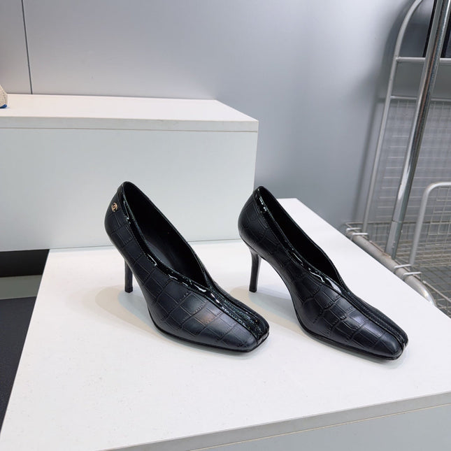 CHANEL 26S HIGH HEELS 100 MM IN BLACK CROCODILE-EMBOSSED CALFSKIN