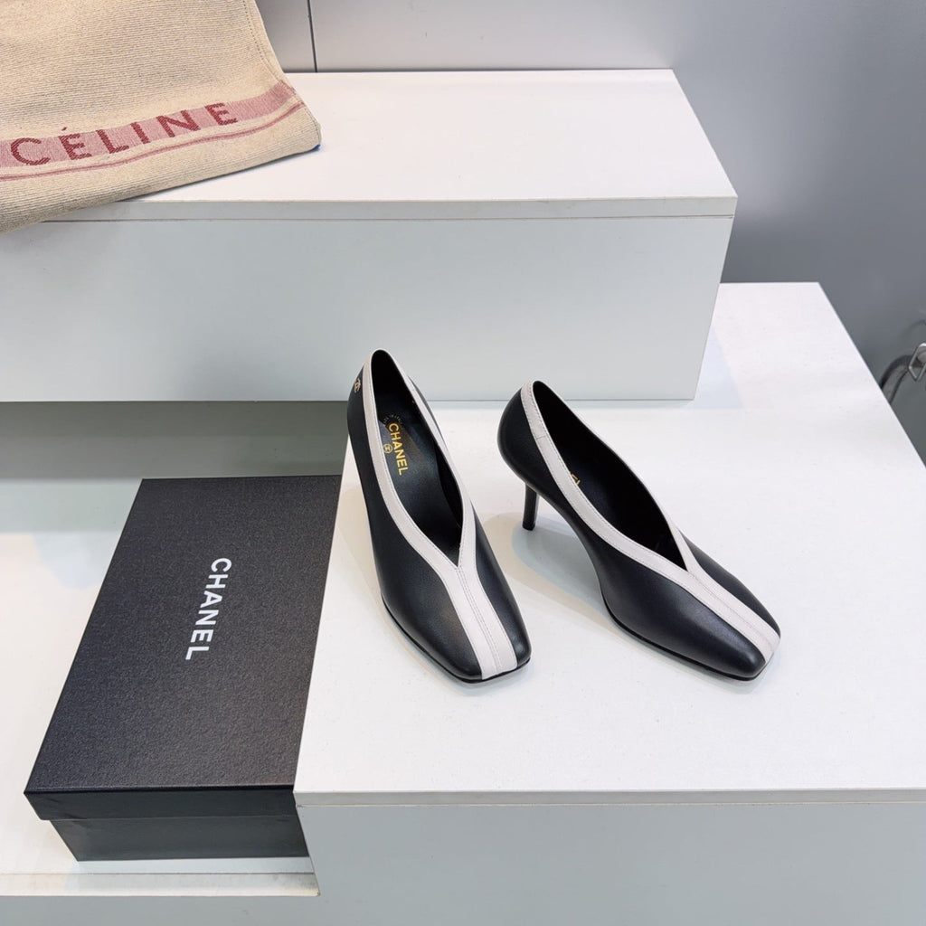 CHANEL 26S HIGH HEELS 100 MM IN BLACK CALFSKIN