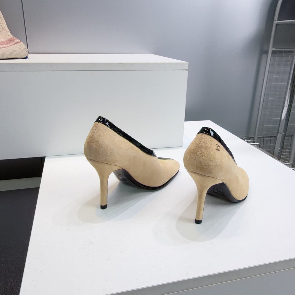 CHANEL 26S HIGH HEELS 100 MM IN BEIGE SUEDE