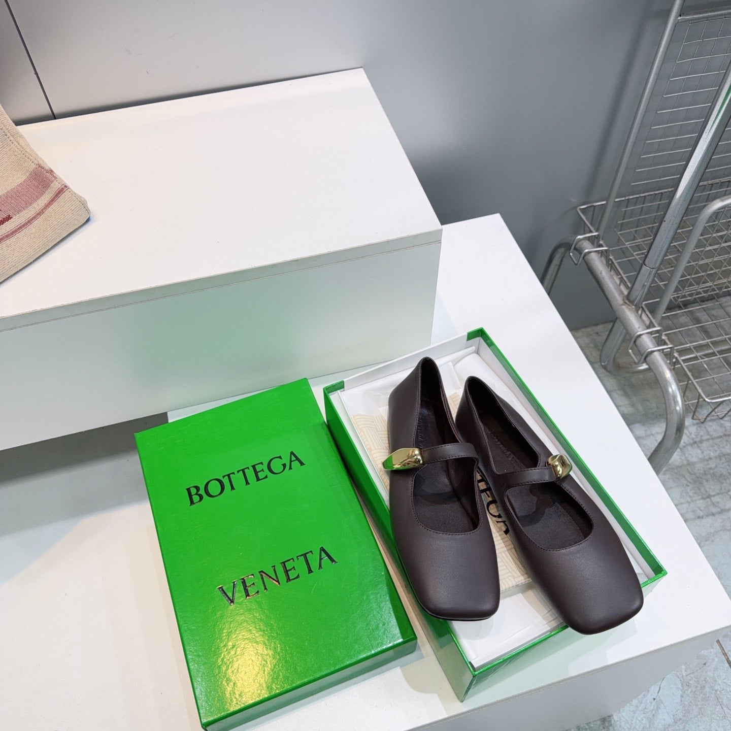 BOTTEGA VENETA 26S SQUARE-TOE MARY JANES IN DARK BROWN LAMBSKIN