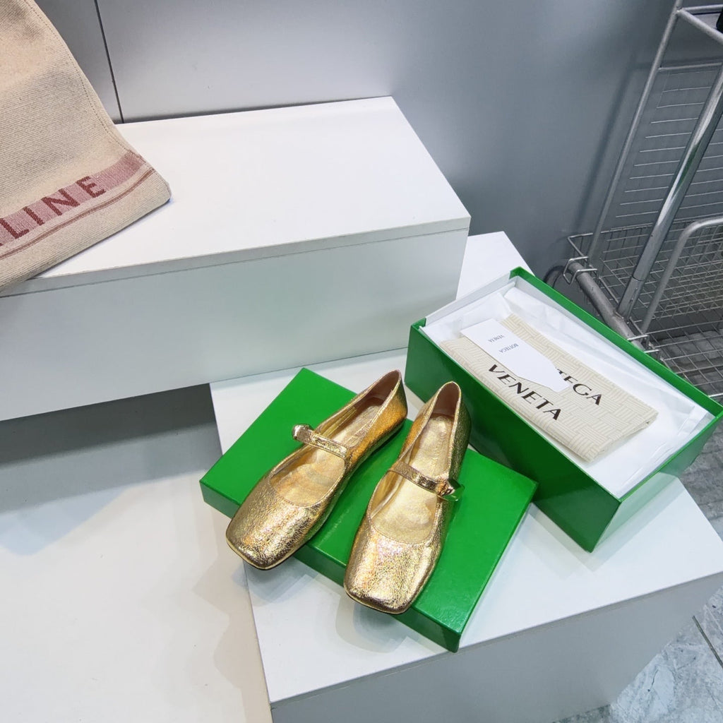 BOTTEGA VENETA 26S SQUARE-TOE MARY JANES IN GOLD LAMBSKIN