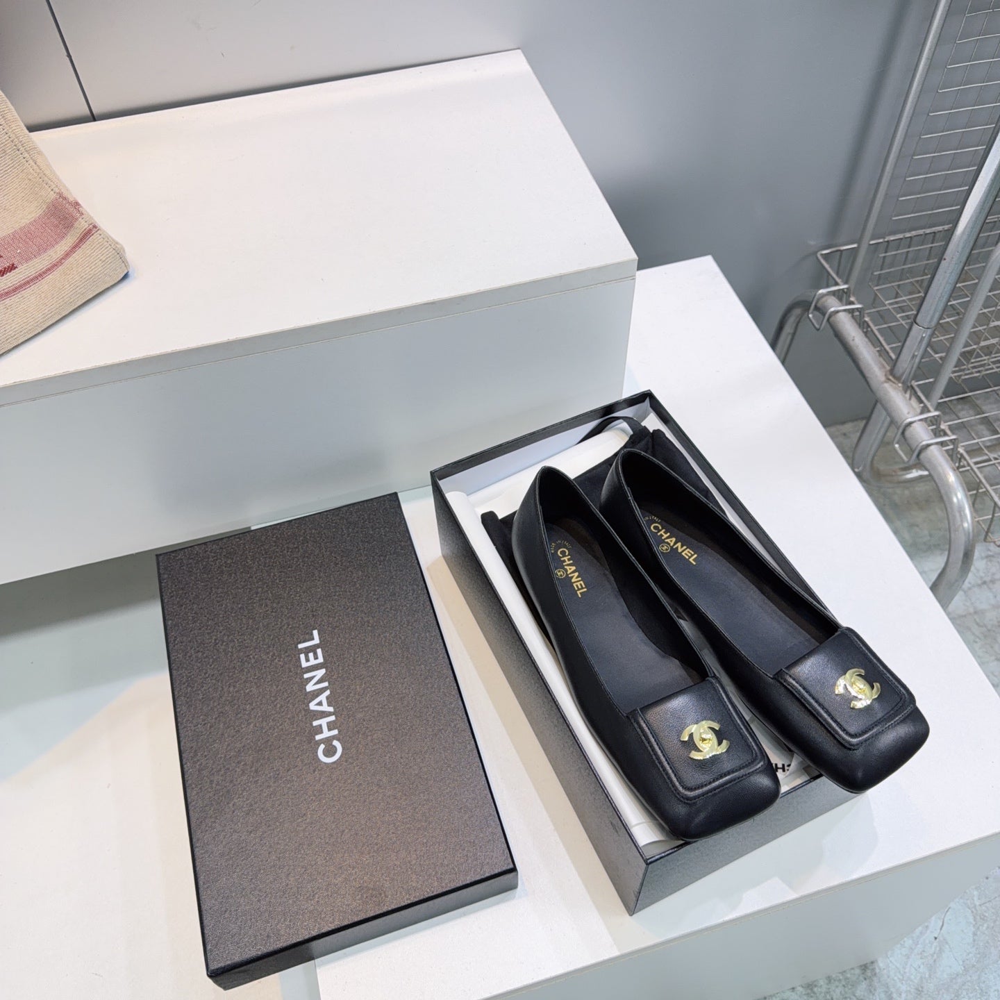 CHANEL 26S SQUARE-TOE BALLET FLATS IN BLACK LAMBSKIN