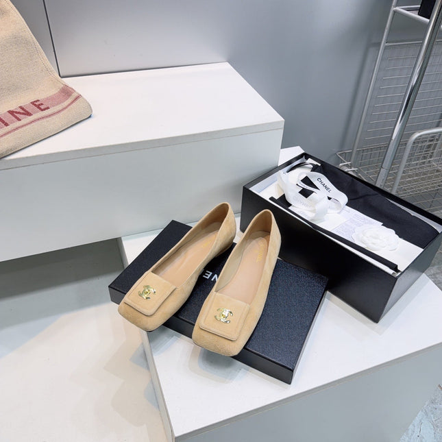 CHANEL 26S SQUARE-TOE BALLET FLATS IN BEIGE SUEDE