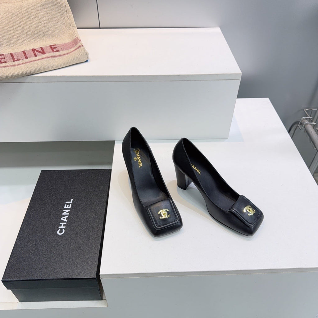 CHANEL 26S SQUARE-TOE HIGH HEELS 95 MM IN BLACK LAMBSKIN