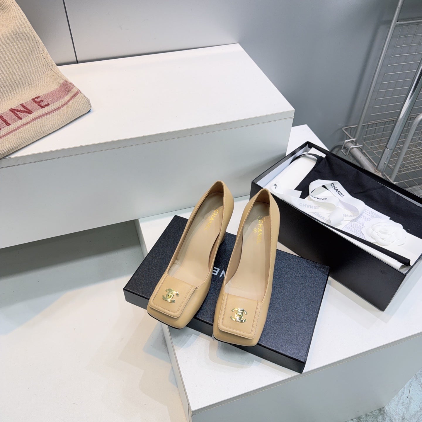 CHANEL 26S SQUARE-TOE HIGH HEELS 95 MM IN BEIGE LAMBSKIN