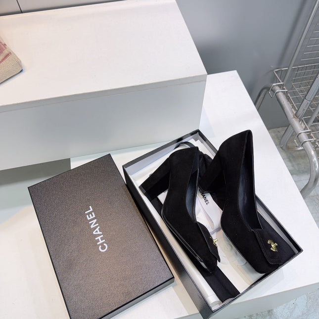 CHANEL 26S SQUARE-TOE HIGH HEELS 95 MM IN BLACK SUEDE