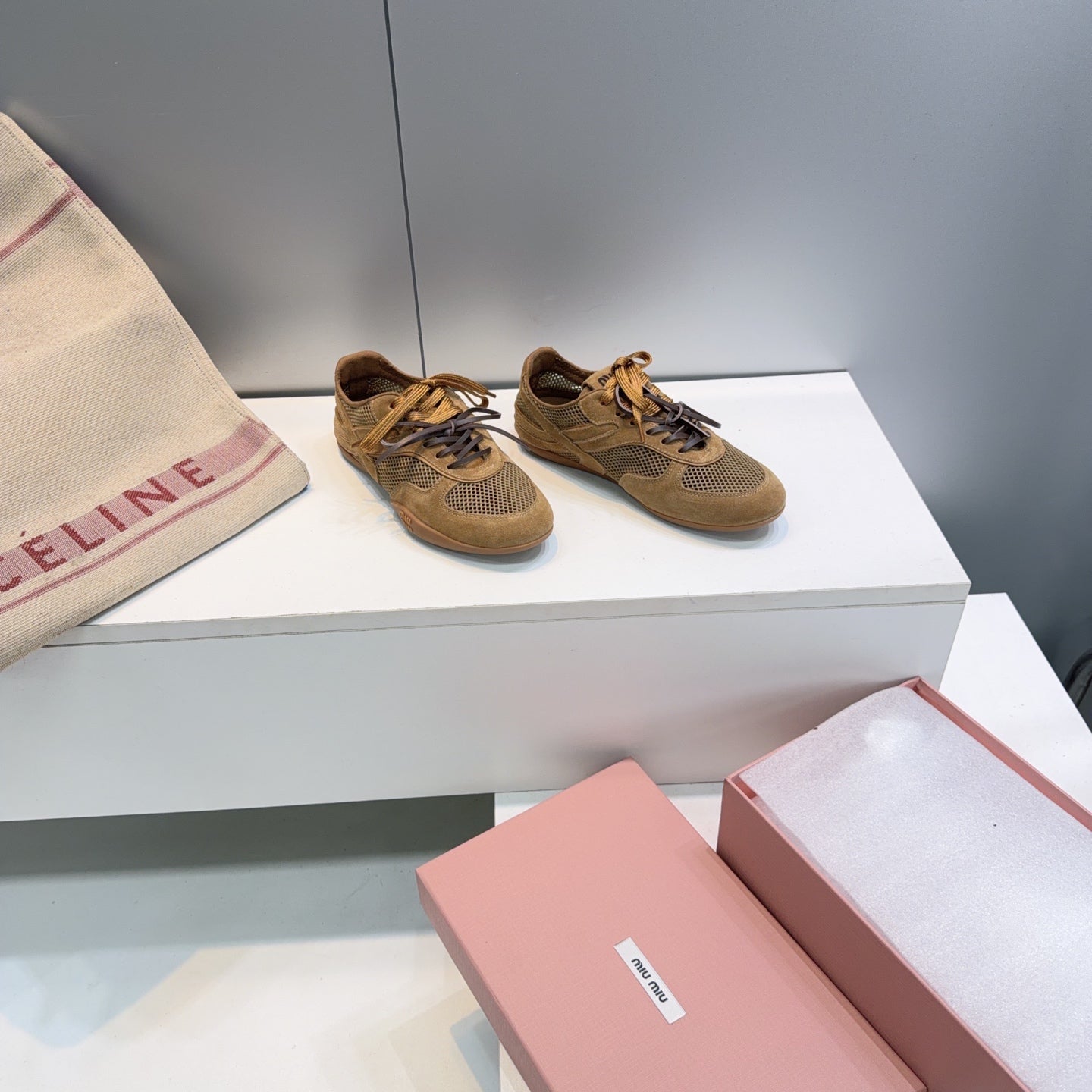 MIUMIU 26S SNEAKERS IN CARAMEL BROWN MESH AND SUEDE