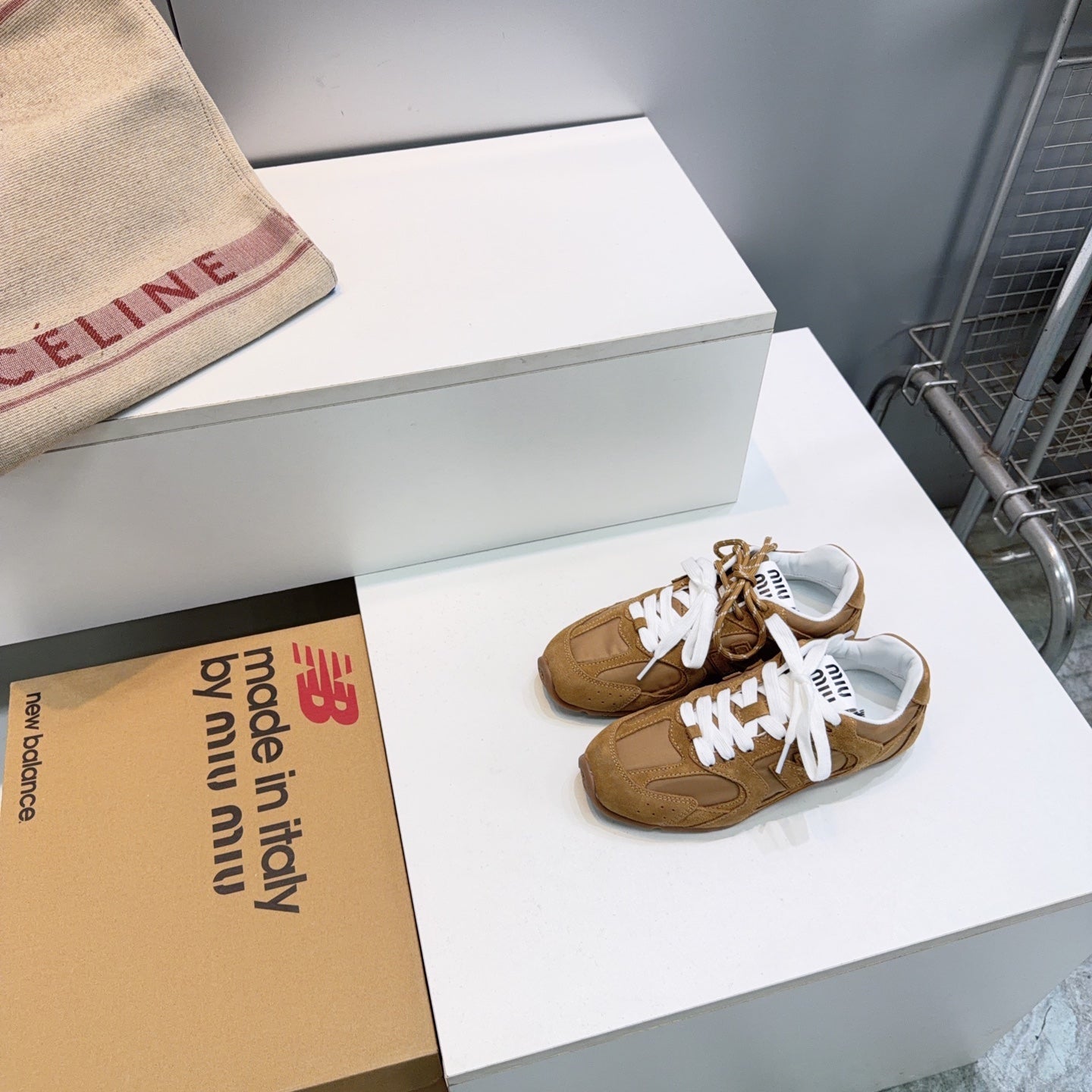 MIUMIU 26S NEW BALANCE SNEAKERS IN TAN BROWN SUEDE & FABRIC
