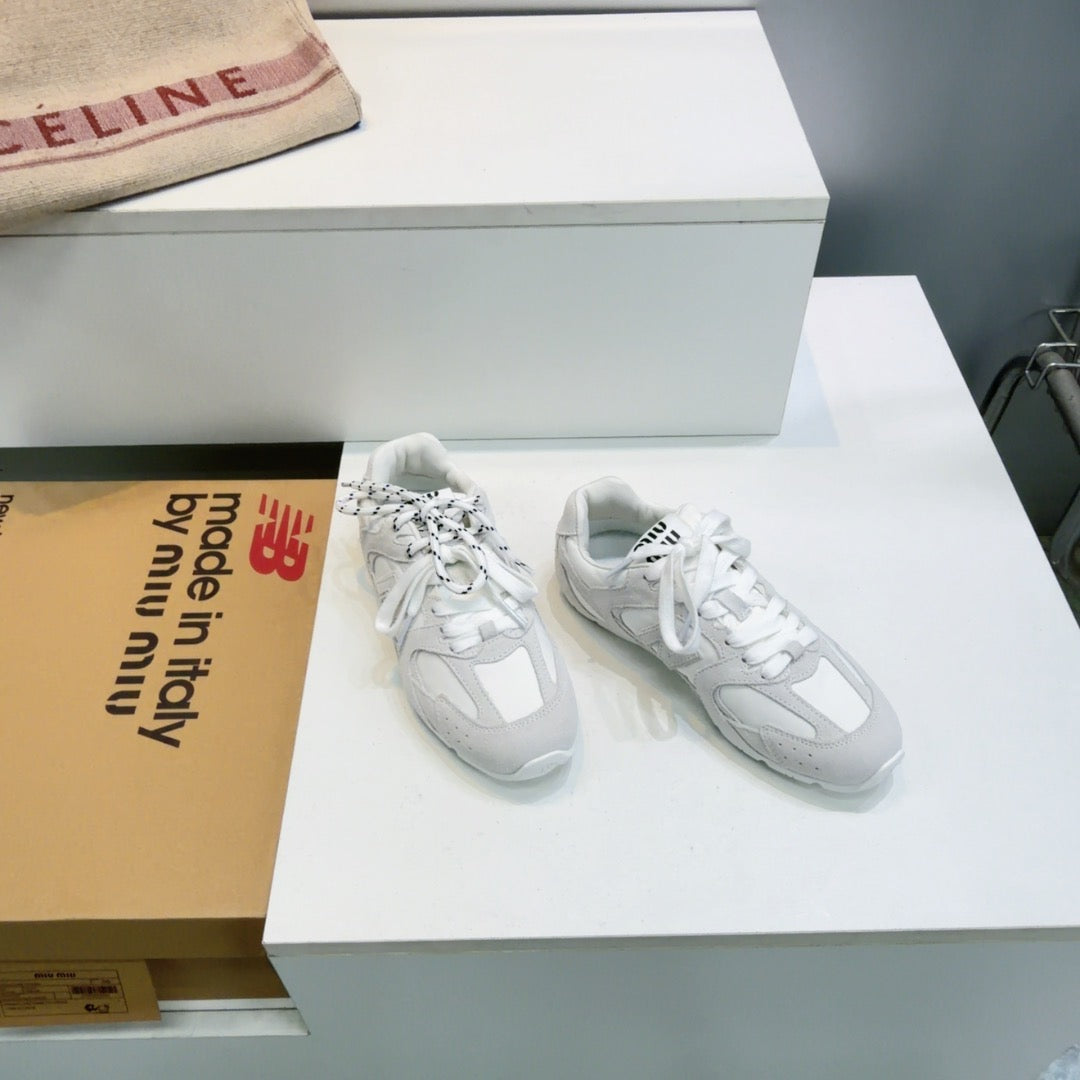MIUMIU 26S NEW BALANCE SNEAKERS IN WHITE SUEDE & FABRIC