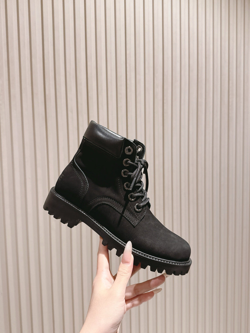 CELINE 25S MARTIN BOOTS IN BLACK CALFSKIN