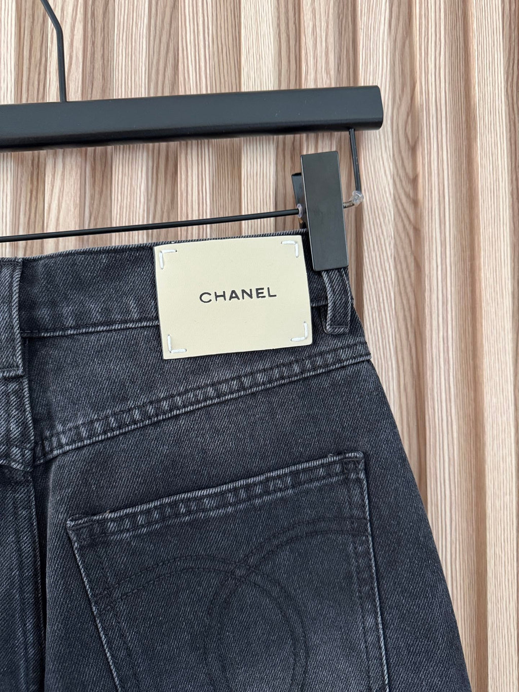 CHANEL 26S STRAIGHT-LEG JEANS 1392
