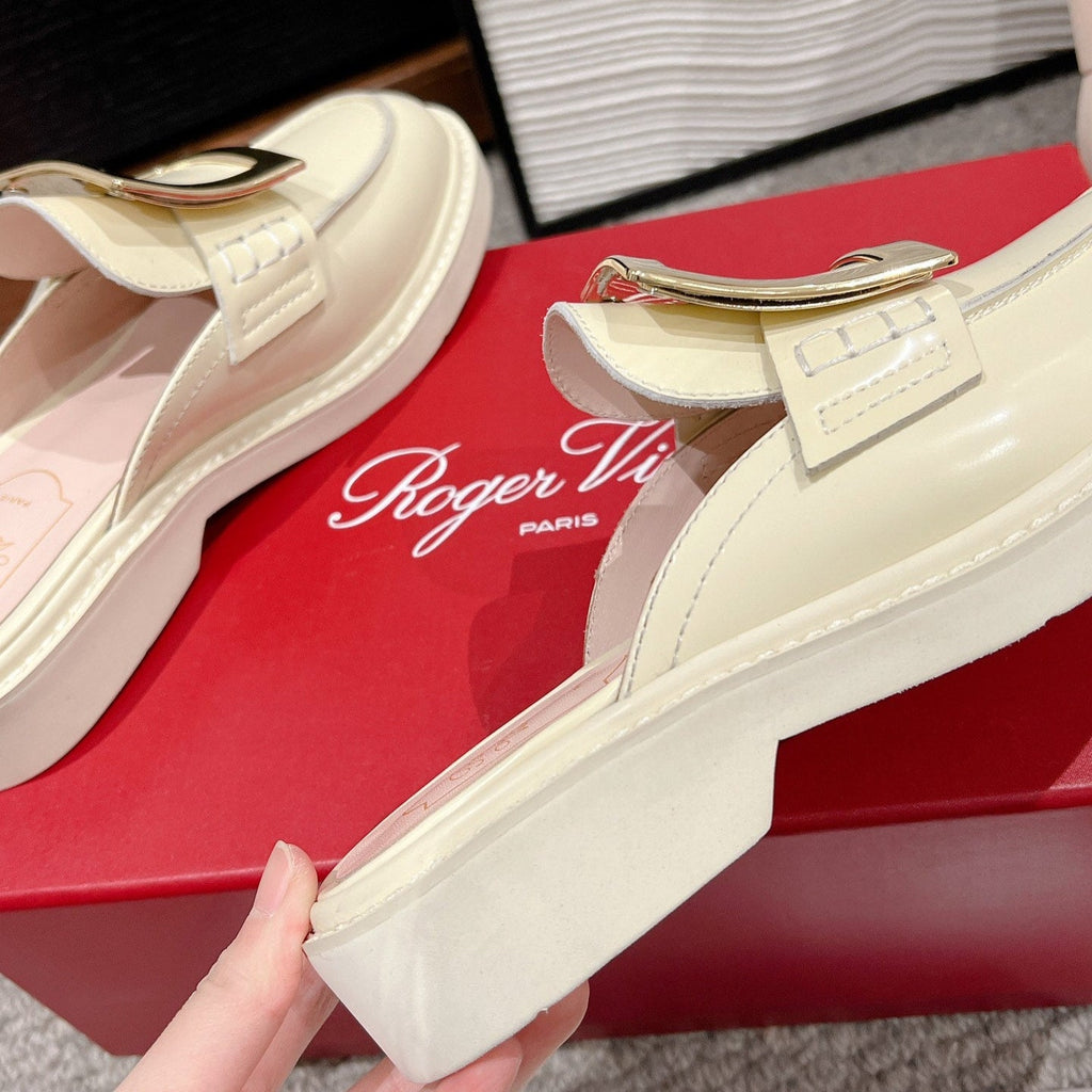 VIV' RANGERS MULES IN CREAM SHINY CALFSKIN GOLD BUCKLE