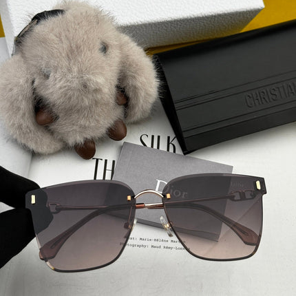 MONTAIGNE SUNGLASS CD4641 IN METAL