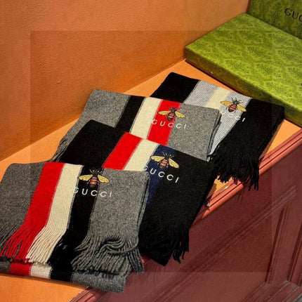 GUCCI 25S SCARF 180 IN CASHMERE 730566