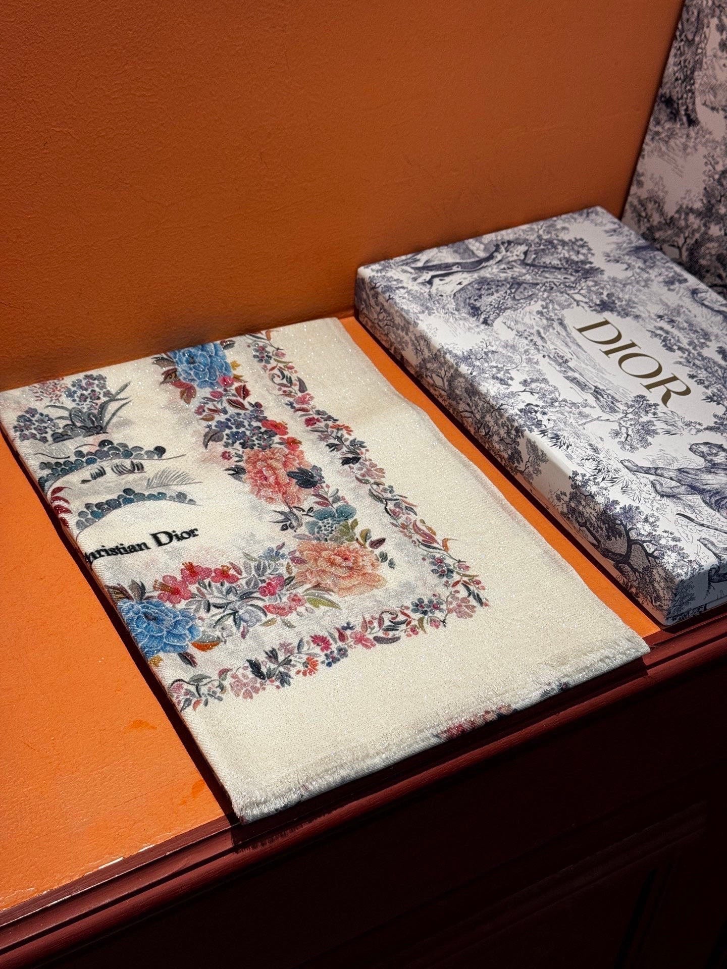 DIOR 26S SCARF 200CM IN CASHMERE 198244