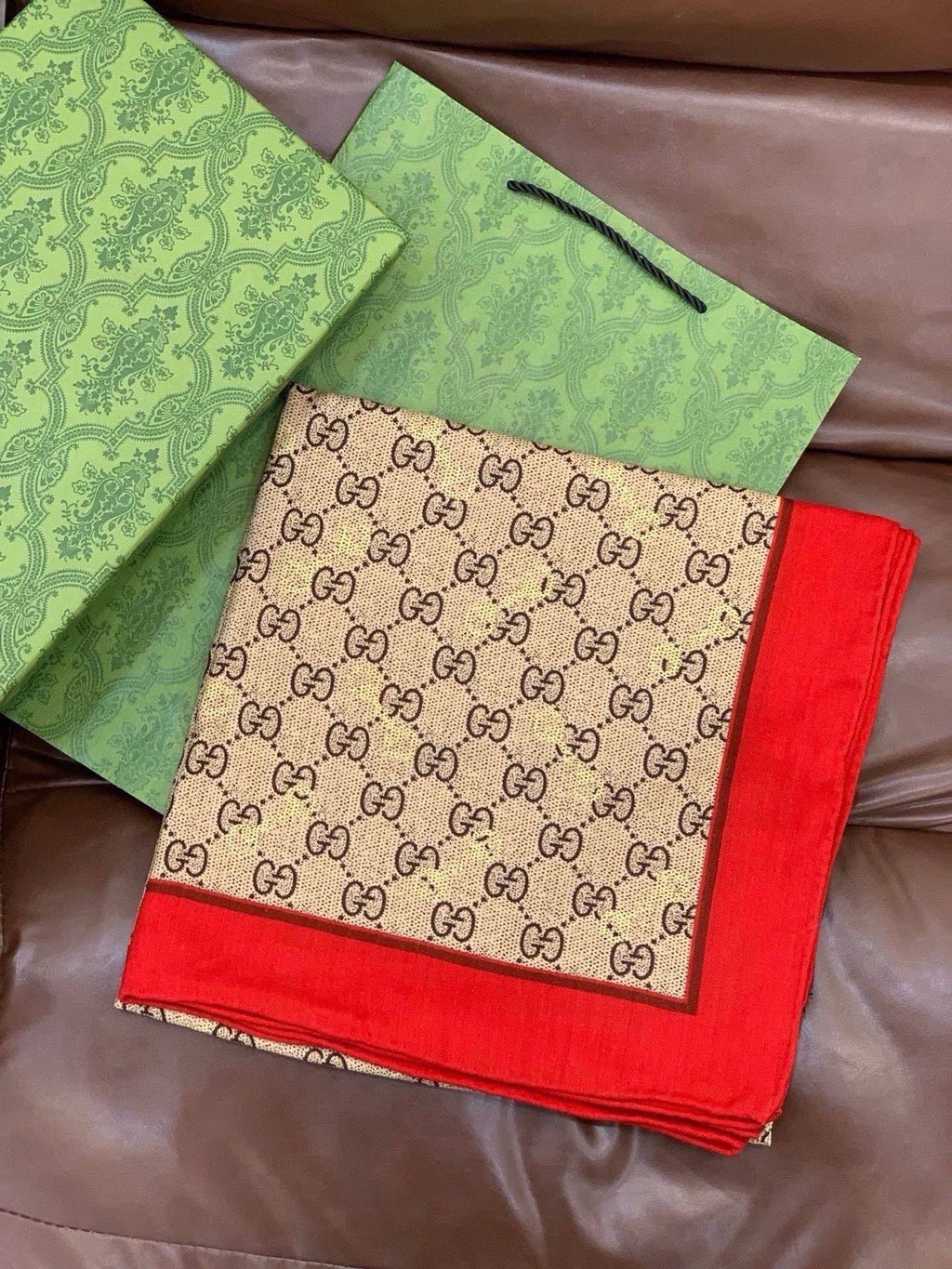 GUCCI 26S SCARF 135 IN CASHMERE AND SILK 315167