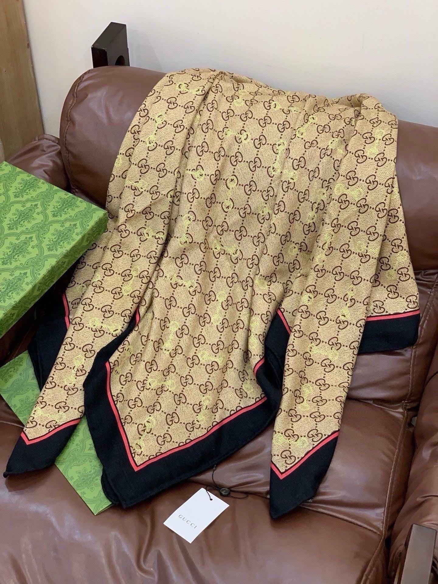 GUCCI 26S SCARF 135 IN CASHMERE AND SILK 315169