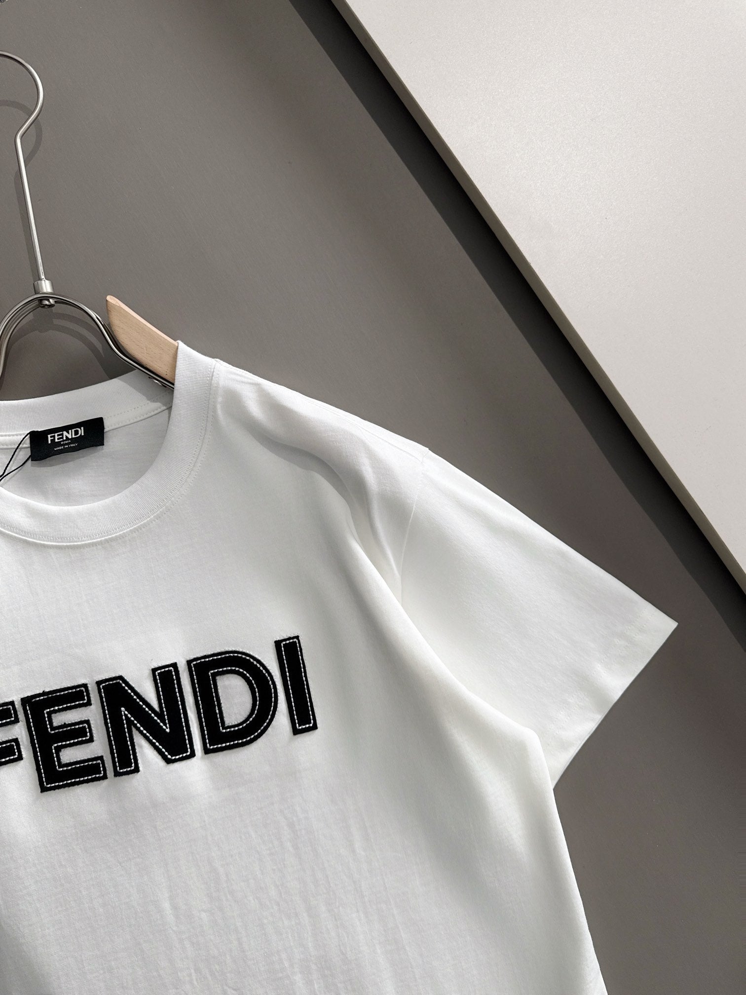 FENDI 26S SHORT SLEEVE T-SHIRT 166