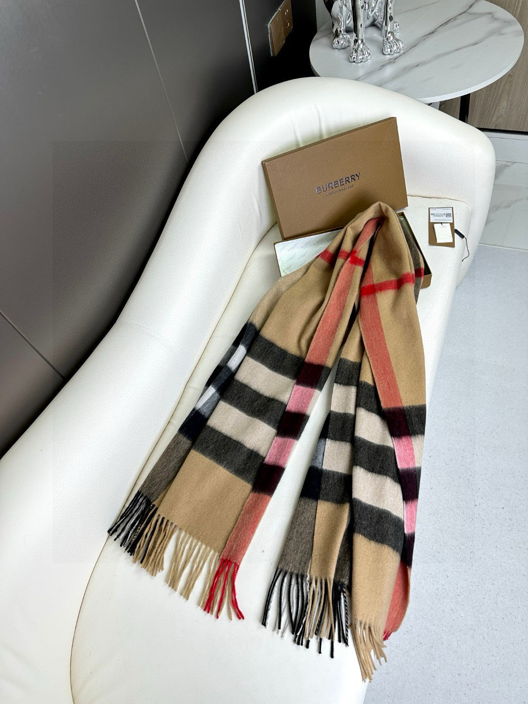 BURBERRY 26S SCARF 200CM IN CASHMERE 278704