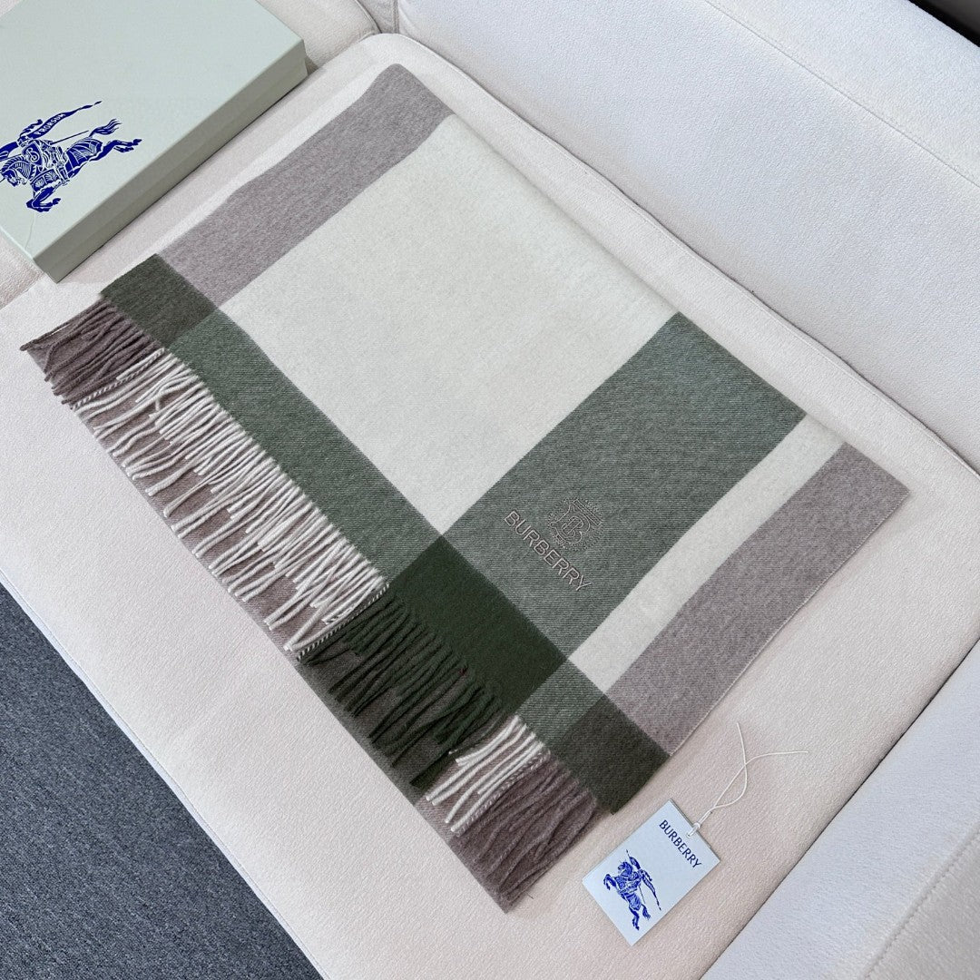 BURBERRY 26S SCARF 200CM IN CASHMERE 869770
