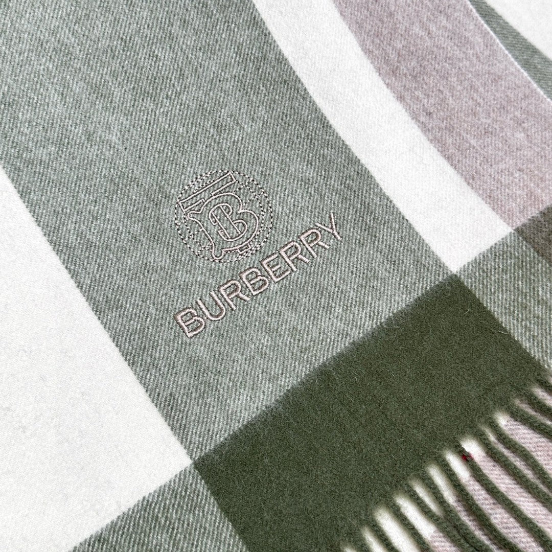 BURBERRY 26S SCARF 200CM IN CASHMERE 869770