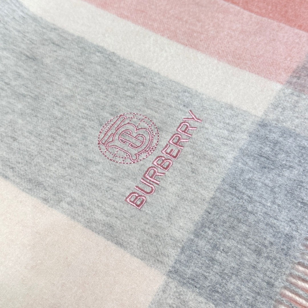 BURBERRY 26S SCARF 200CM IN CASHMERE 869768