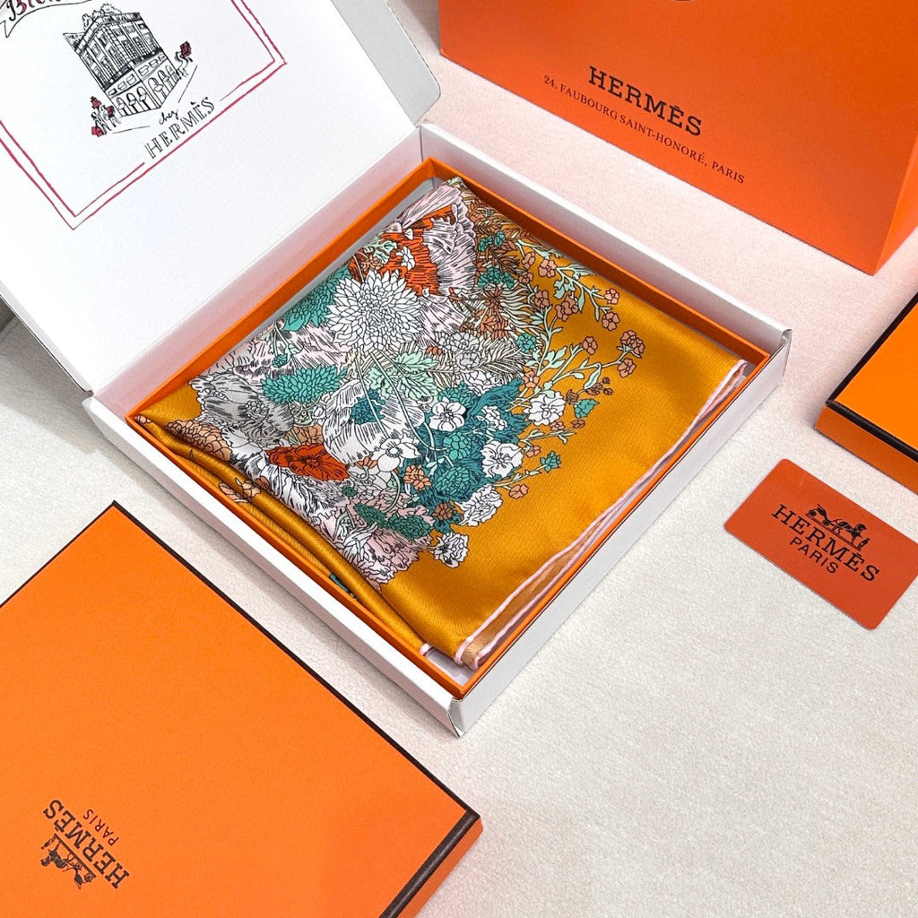 HERMES 26S SCARF 90 IN SILK 304311