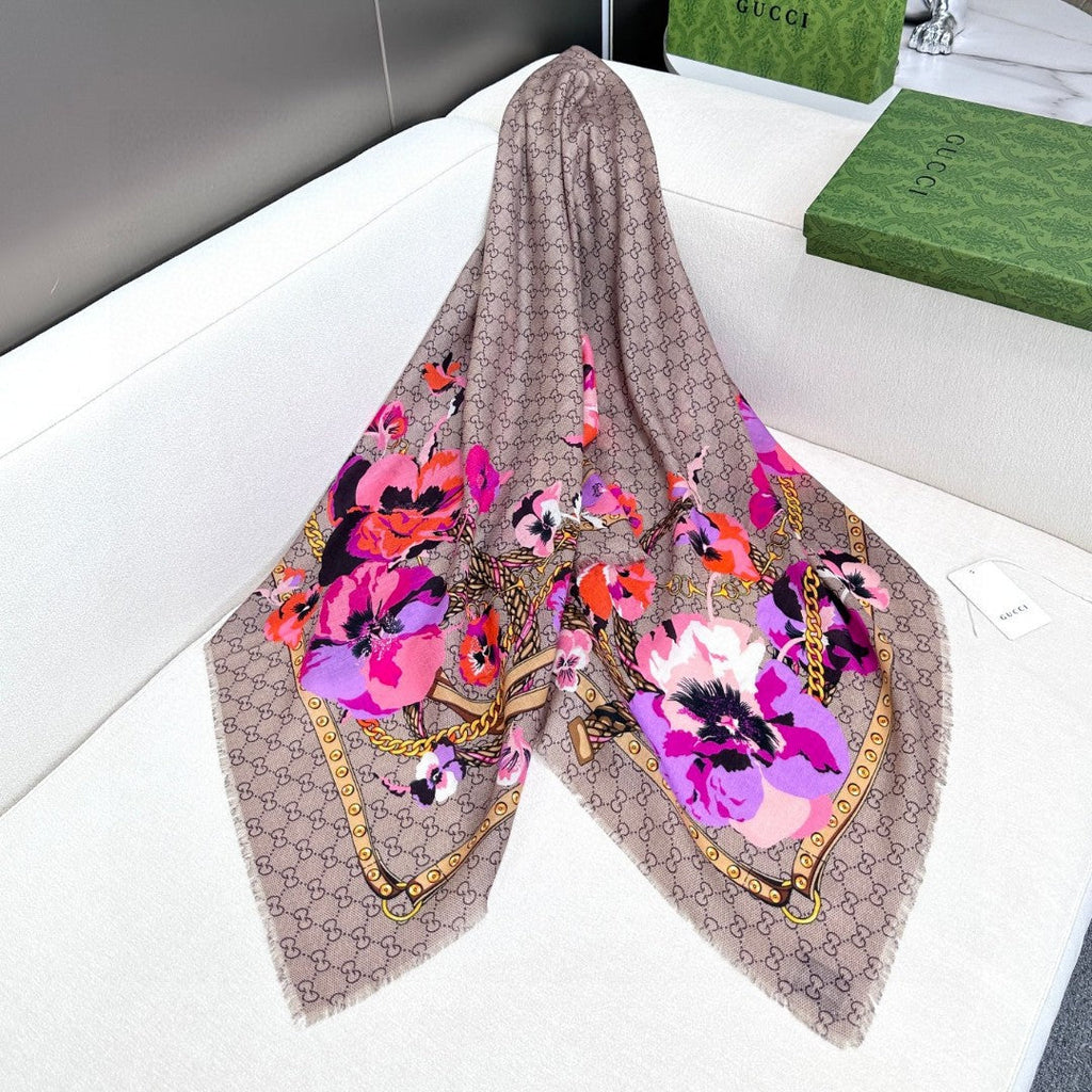 GUCCI 26S SCARF 140 IN CASHMERE AND SILK 309776