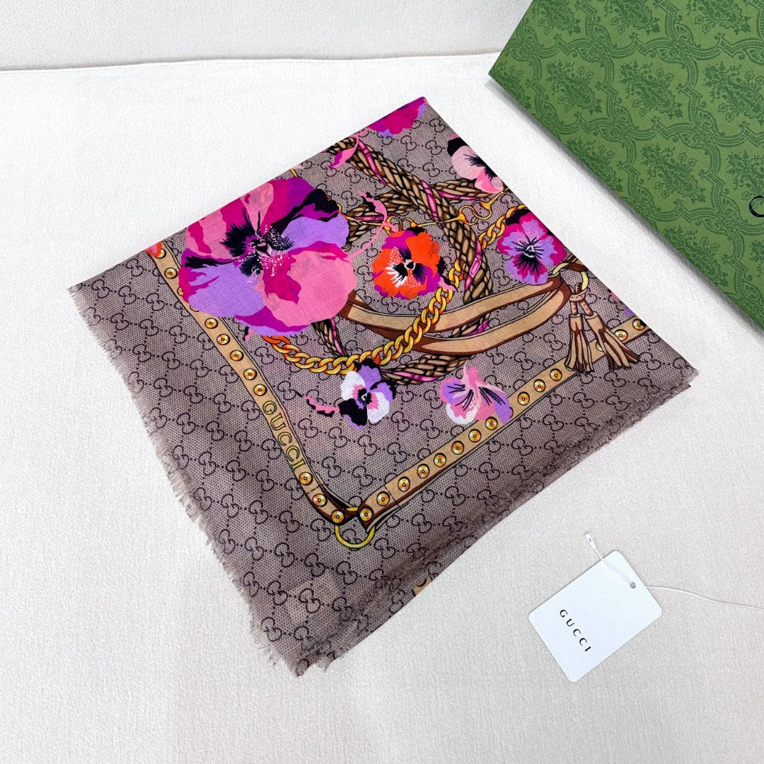 GUCCI 26S SCARF 140 IN CASHMERE AND SILK 309776